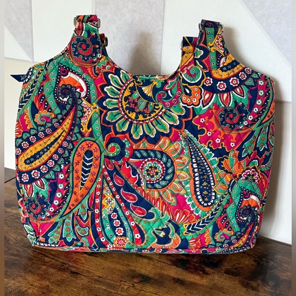 Vera Bradley Venetian Paisley Shoulder Bag – Large Quilted Tote - Picture 3 of 15